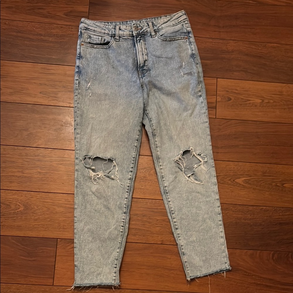 Distressed Light Blue Women's Jeans